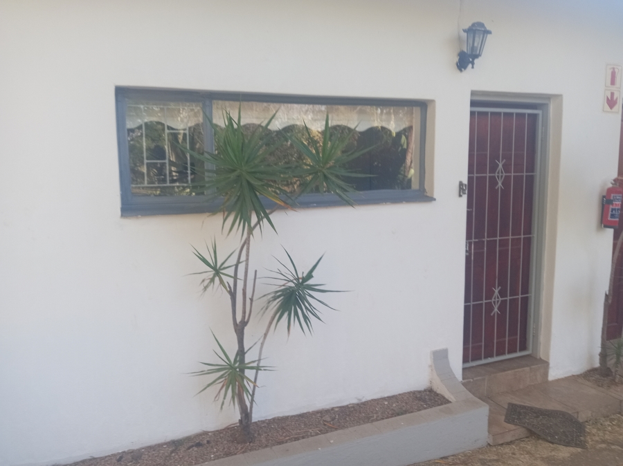 11 Bedroom Property for Sale in De Wildt North West